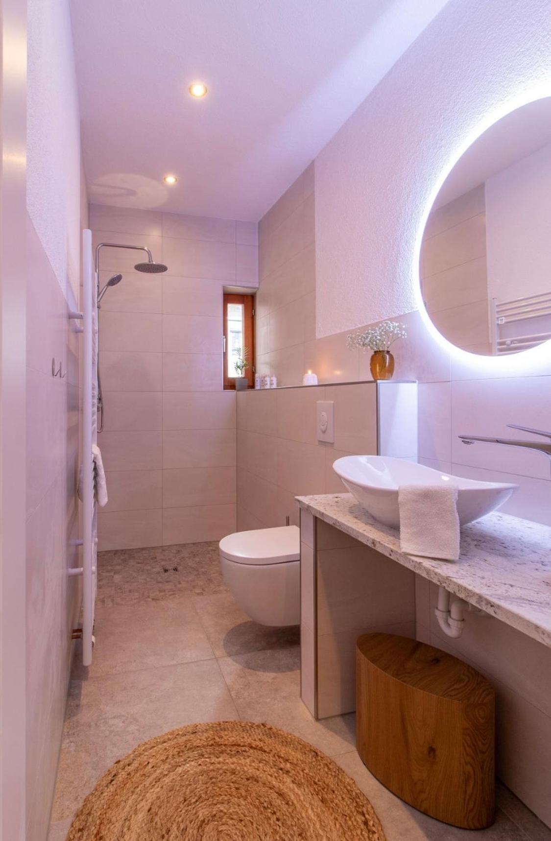 Stilvolles City-Apartment I Netflix I Wlan L Stellplatz I Zentral Schwarzenberg  Exterior photo