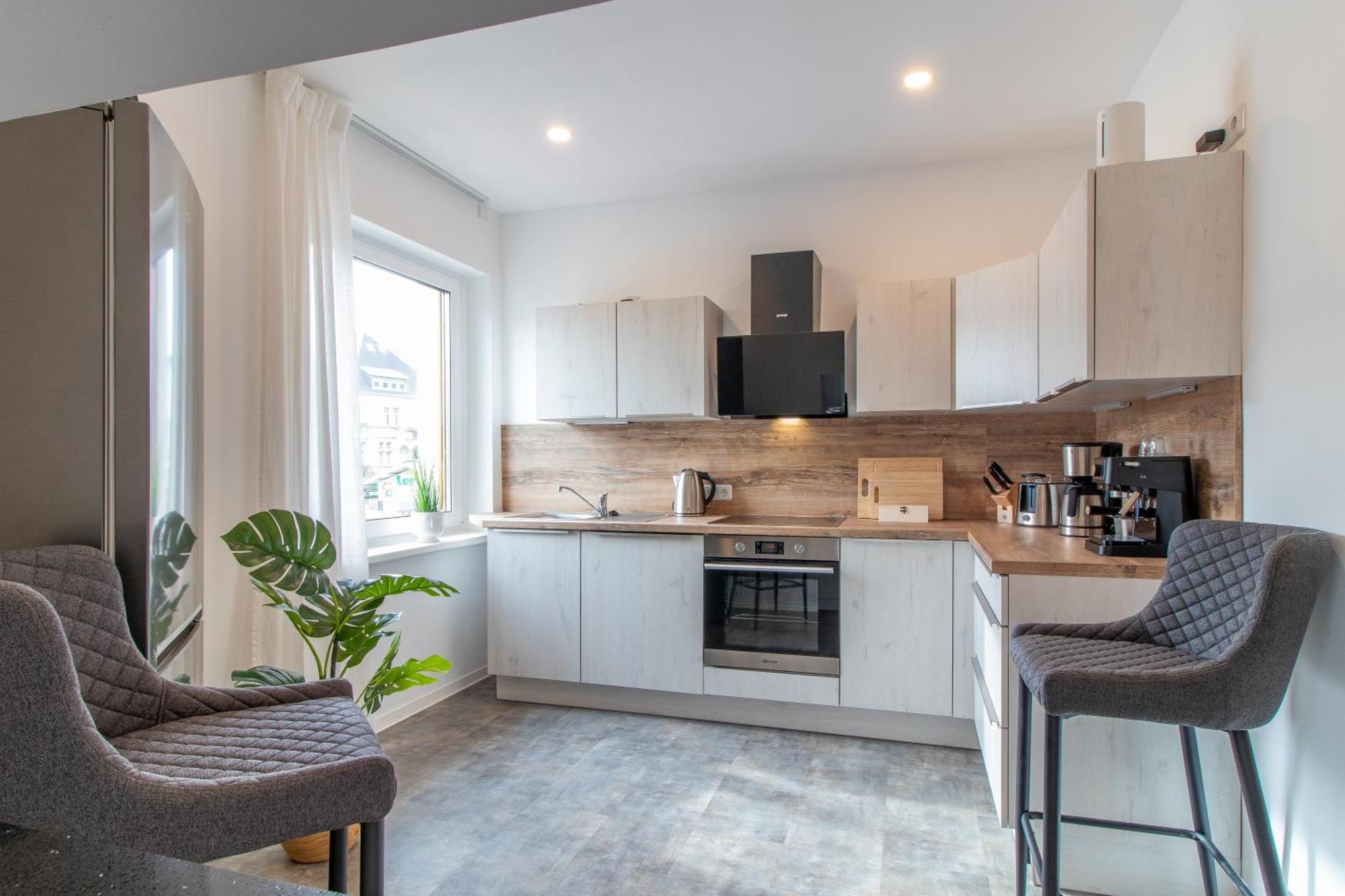 Stilvolles City-Apartment I Netflix I Wlan L Stellplatz I Zentral Schwarzenberg  Exterior photo