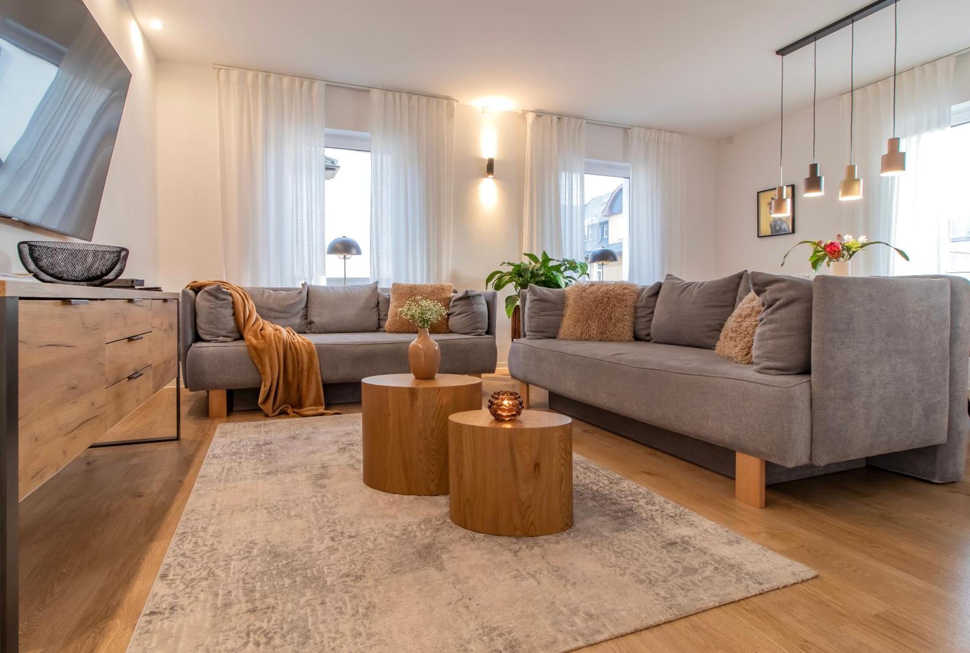 Stilvolles City-Apartment I Netflix I Wlan L Stellplatz I Zentral Schwarzenberg  Exterior photo